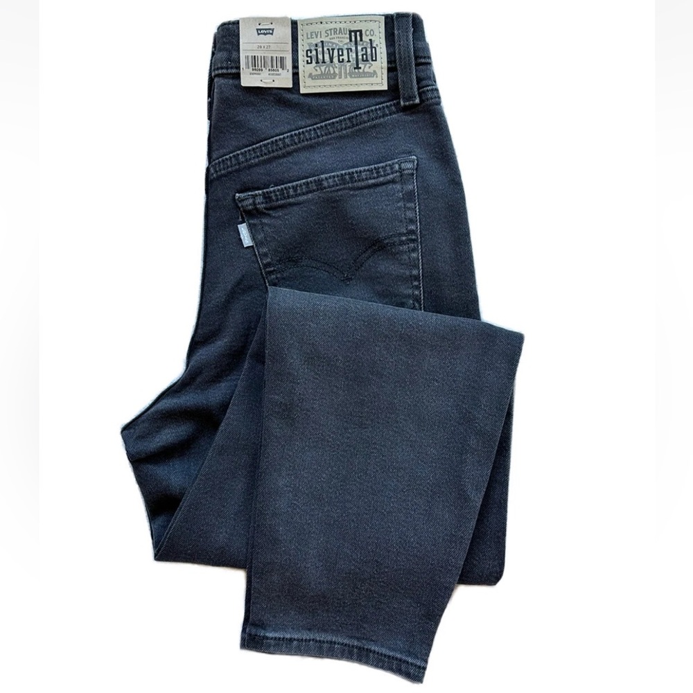 Levi's Women's SilverTab High-Waisted Mom Jeans Size: 26 x 27